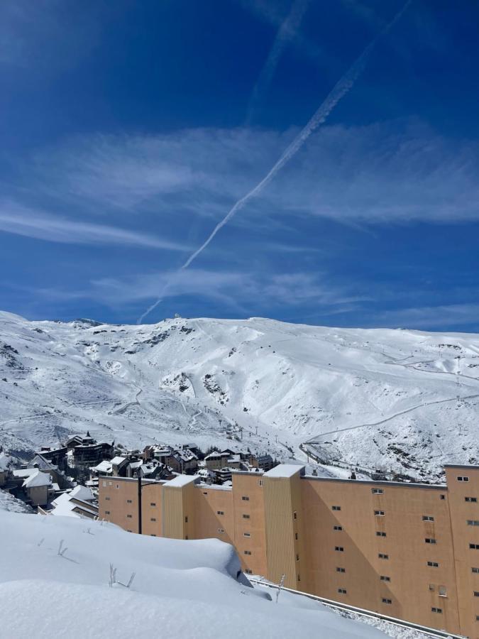 Apartamento Snow Nevada Apartment Гранада Екстериор снимка